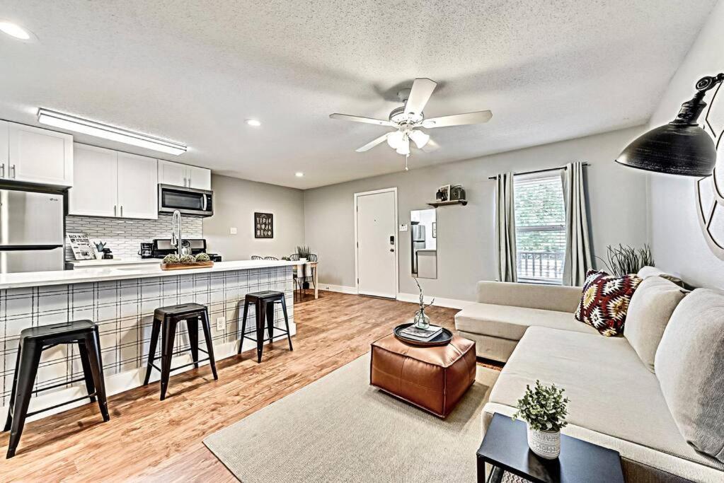 New - Near Deep Ellum + Downtown Dallas Flat Экстерьер фото